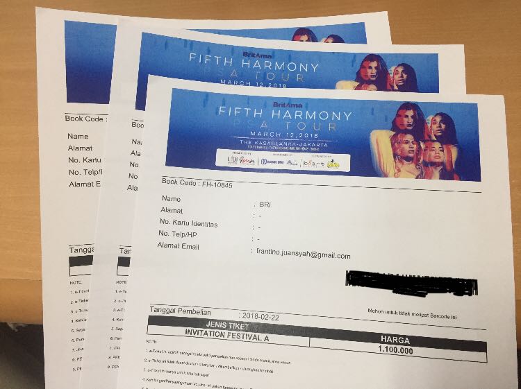 dopeyowy's tweet photo. WTS 3 tickets Fifth Harmony PSA Tour, today 12 March 2018 @ 7:30 pm - 10:00 pm, The Kasablanka, Festival A for just 250.000 IDR each. 

Tiket dijual karena tidak bisa nonton 😅

yuk yuk yang mau merapaaaaat.... https://t.co/qQCKUvJMzr