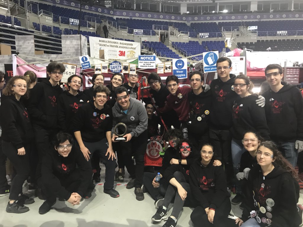 Finalde bizi kendilerine ittifak olarak seçmeye layık gören <a href="/GRT6415/">GRT-6415</a> takımına çok teşekkür ediyoruz. <a href="/burhansengun/">burhan şengün</a> #istanbulregional2018 #powerup #morethanrobots