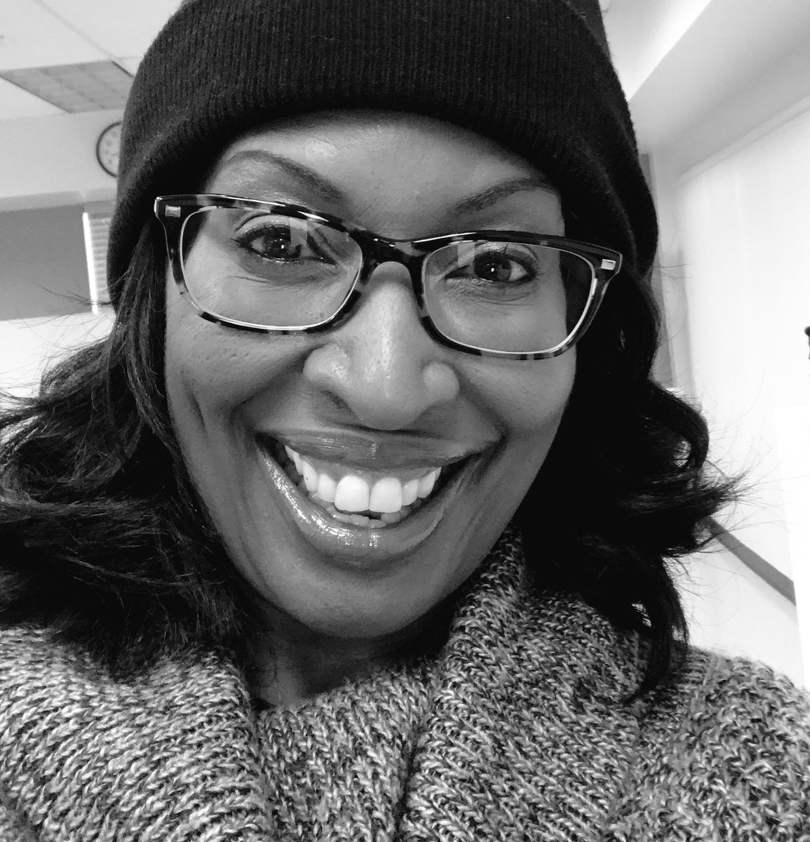 brendablackmon's tweet photo. #MotivationMonday
How often do you “ugly cry”? Do it more. It keeps you real. #CleanseTime https://t.co/KXh63HUsN2
