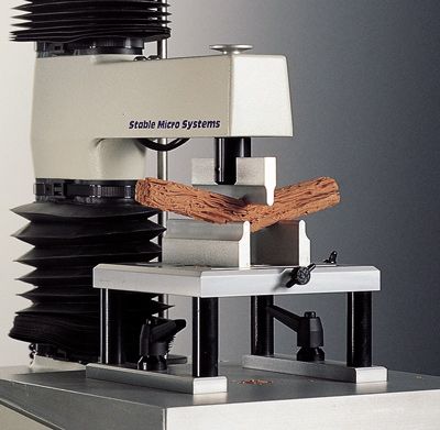 StableMicro's tweet photo. Scientists from The University of Queensland have been researching the optimisation of chocolate 3D printing. They used their TA.XTplus Texture Analyser, along with a custom break probe, to measure the snap force of 3D printed chocolate. Read more: https://t.co/LLNciYk7WO https://t.co/r11zDvTLQJ