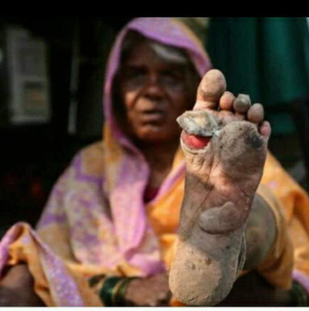 athulkchelannur's tweet photo. അതിജീവനത്തിന്റ കാൽപ്പാടുകൾ
ധീര സഖാക്കളെ അഭിവാദ്യങ്ങൾ ❤
ചുവപ്പിന്റെ കാഹളം മുഴങ്ങട്ടെ.........
#KisanLongMarch
#FarmersOutcry
#आक्रोश_बळीराजाचा
#CPIM
#AlKS https://t.co/DpulgzWvg3