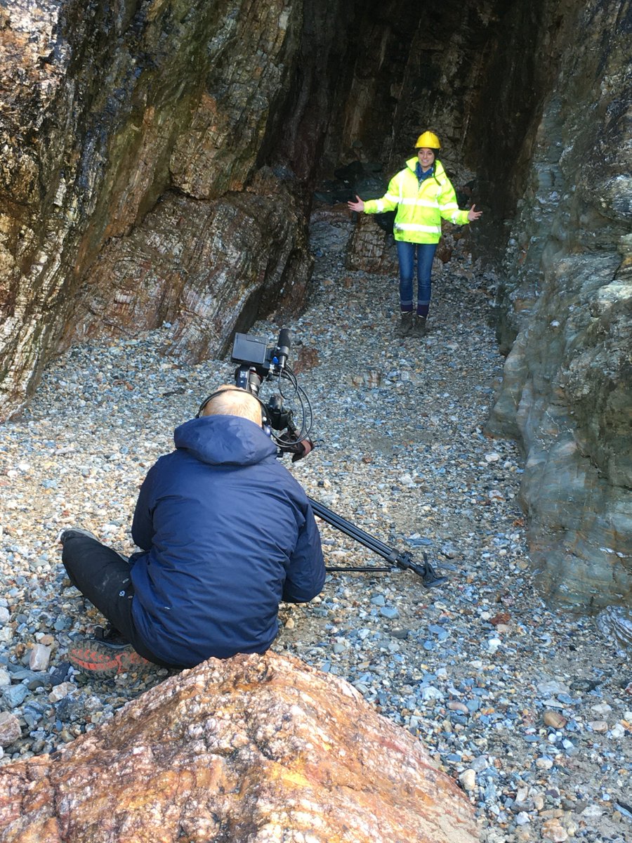 GELtd's tweet image. This is Lucy our project #geologist being filmed for a short information film all about the #uniteddowns #deep #geothermal #power project. Lucy was filmed at #Perranporth, talking about the #faults and #geology that are allowing us to start this amazing project!