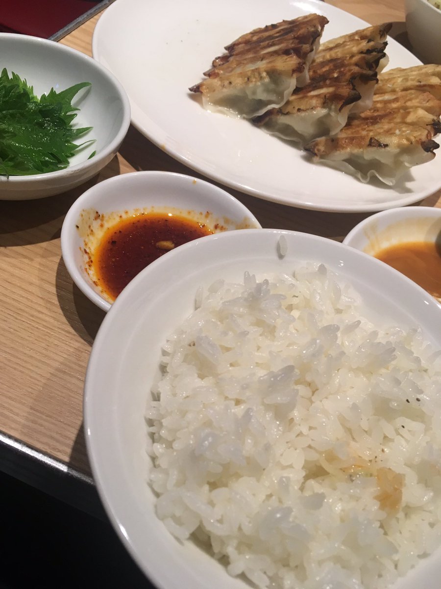 LDN_2_TKY's tweet photo. 日本人じゃないけど白飯本当天国だな、ないと嫌だ
あると全て美味しくなる https://t.co/RERneofJah
