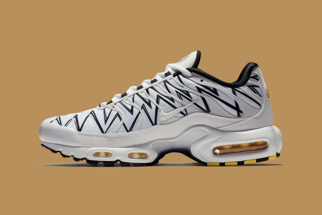 PangoCoin's tweet photo. La Nike Air Max Plus « Before the Bite » débarque dans vos rues ! https://t.co/7uo3EId9YA #beforethebite #nikeairmaxplus #niketn https://t.co/aNhV5E42FH