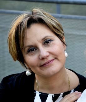 TEDxREmilia's tweet photo. Questa sera a #ENGAGINGDIVERSITY
Antonella De Nisco praticante dell'#Arte #clandestina, cioè al di fuori dei sistemi istituzionali dell’#artecontemporanea, ideando progetti sperimentali di ricerca artistica e attraverso LAAI #tedxreggioemilia #tedxreggioemiliasalon #reggioemilia https://t.co/3XbxDaKFPp