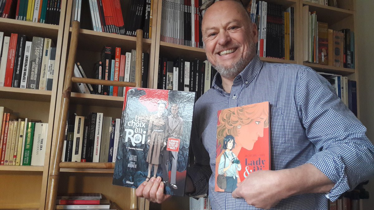 JCBartoll's tweet photo. Vous attends nombreux(ses) le dimanche #18mars #Salondulivre Paris pour des #dédicaces de 10h30 à 13h sur le stand #Glénat (P42). #LeChoixduRoi # 1 et #LadyDi&amp;Me #1 sont les bienvenus tout comme  mes anciennes séries ! https://t.co/fYGCvAv9Z8