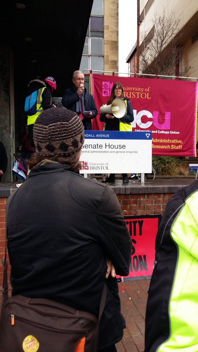#USSstrike <a href="/Bristol_UCU/">Bristol UCU</a> VC Hugh Brady invokes 'strength of feeling', remains worried abt strength of scheme but acknowledges myriad concerns &amp; need to work collectively. Sounds like co-production? <a href="/ProductiveMgns/">Productive Margins</a>