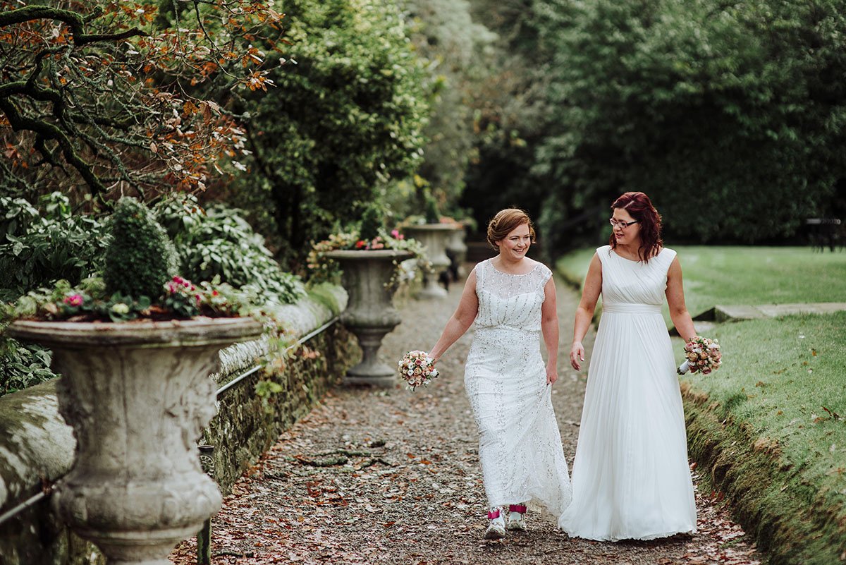 IrishLGBTWedMag's tweet photo. REAL WEDDING OF THE WEEK: Jen and Clare chose @WaterfordCastle for the location of their wonderfully thoughtful Winter wedding. Find out all the details on our website now 😄💐 https://t.co/IBDPZZxMJz https://t.co/tBLCdLpRoz