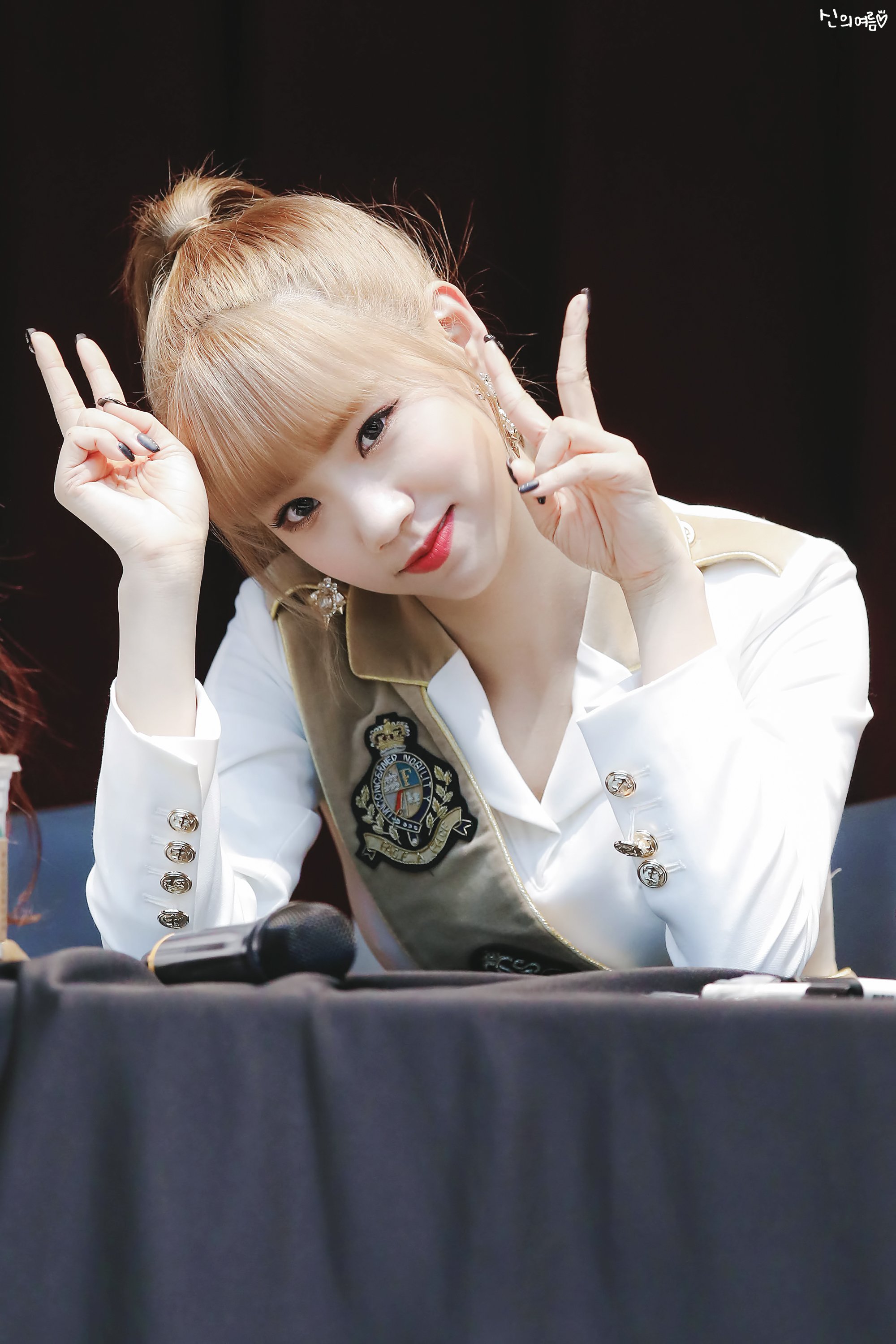 DYFV2CgU0AE--uc.jpg:orig