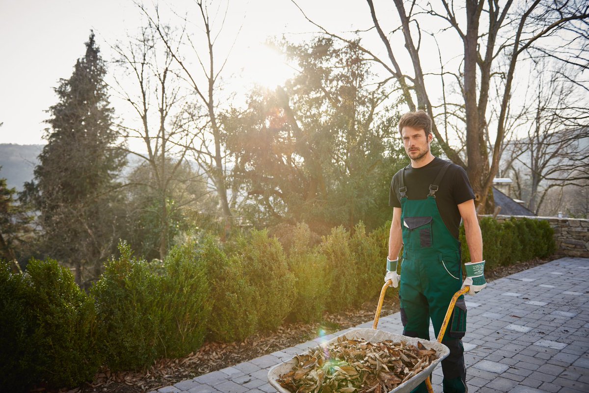Mewa Textil Service Der Fruhling Kann Kommen Mewatm Bietet Arbeitskleidung Fur Gartner Gartenbau Landschaftsbau Aus Hochster Qualitat Und Funktionalitat Erganzt Um Viele Praktische Eigenschaften Fur Jede Wetterlage Und Jede