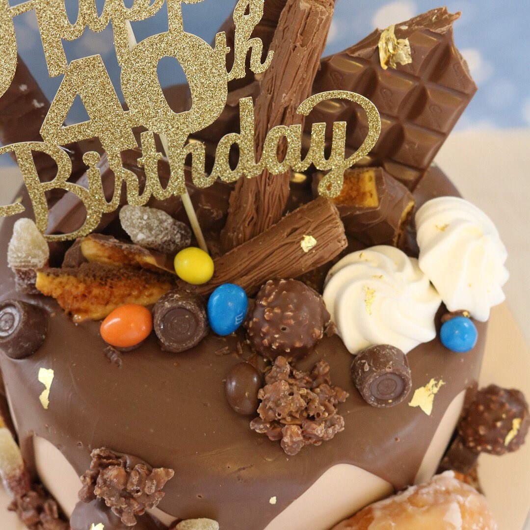 TheCakeShack1's tweet image. A fun one this week. Triple chocolate treat-filled drip cake for a 40th Birthday. #Cadbury #cakelife #krispykreme #happy40th #cakedecorating