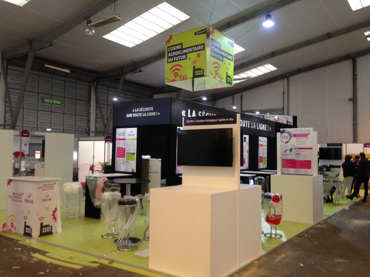 [#CFIA2018]
Le plateau #UsineAgroFutur est en cours de montage !
Tout sera prêt pour vous accueillir, dès demain, avec tous nos partenaires 
RDV 👉Hall 10 A Stand G4 H3 
bdi.fr/fr/securite-co…