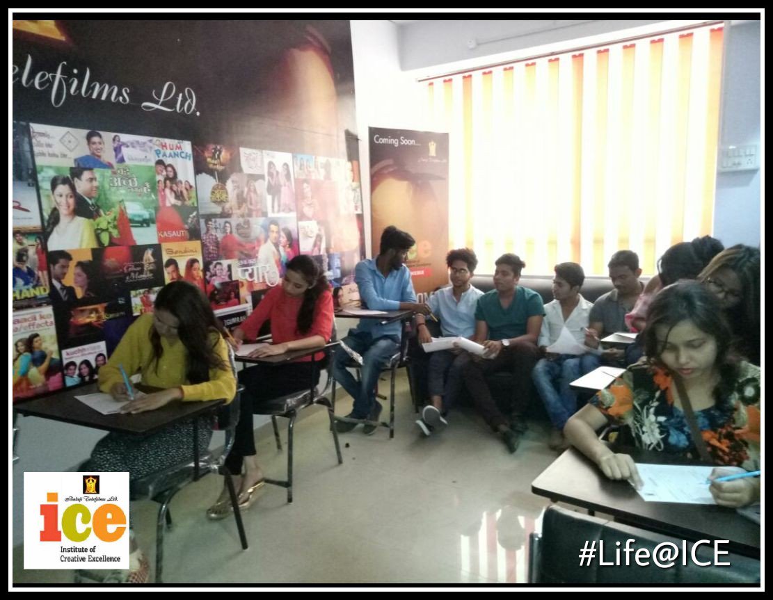 ice_balaji's tweet photo. Mega Model meet -  conducted @ ICE Patna Center.

Many candidates participated and were educated about Media Industry and various opportunities in this field.

#Congratulations #megamodels #patna #ice
#personalitydevelopment #modeling #icepatna https://t.co/gFZI3ETmgg