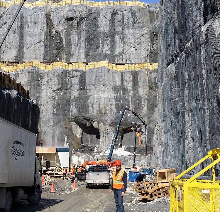 efq_all's tweet photo. Building up four hydropower generating stations. Very cool drilling techniques being used 🙌💪🇨🇦 #fraste #foundation #piledriving #sip&amp;t #everdigm #shoring #caissons #eurodrill #tieback #tmbohrtechnik #foundationdrilling #imtdrills #reichdrill #rocktools #foragequebec https://t.co/bC8U6iru7O
