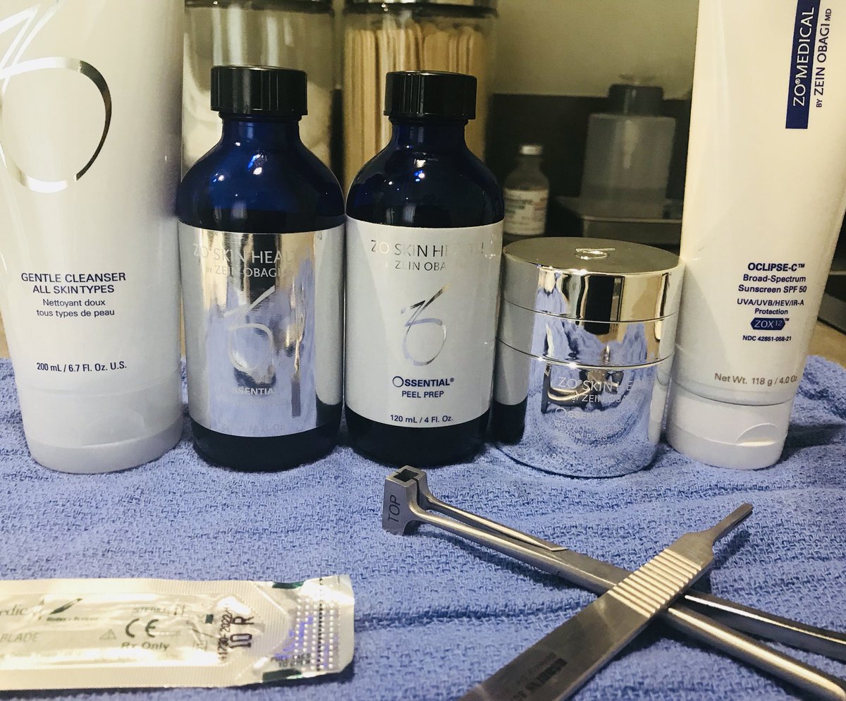 TheLookbyHaley's tweet photo. Dermaplaning with @zoskinhealth Stimulator Peel is perfection!! 💙 #zocrew #aestheticianamy #skincare #healthyskin #zoglow #zoskinhealth #zeinobagi #thelookfacialaesthetics #FranklinTN #berryfarmstn https://t.co/9S91b5Uaug
