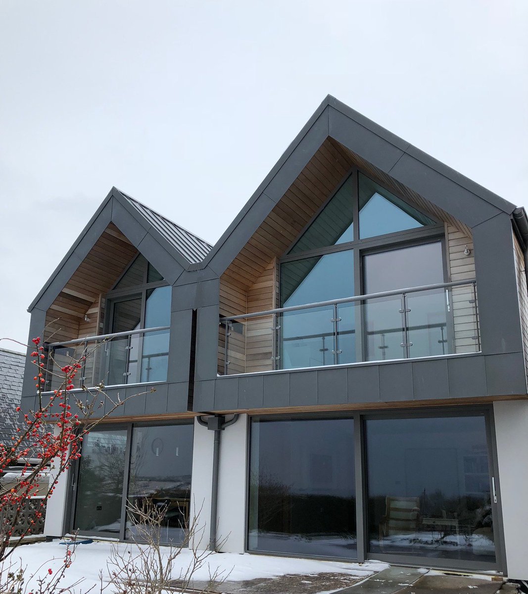 ss_architects's tweet photo. In Dorset last week the external temperatures dropped to -6 degrees C. With school and roads closed, the house maintained a comfortable internal temperature of 18 degrees, with the help of extra body heat!.  #buildingperformance #energyefficiency #passivhaus. https://t.co/1nP9dQYdtV