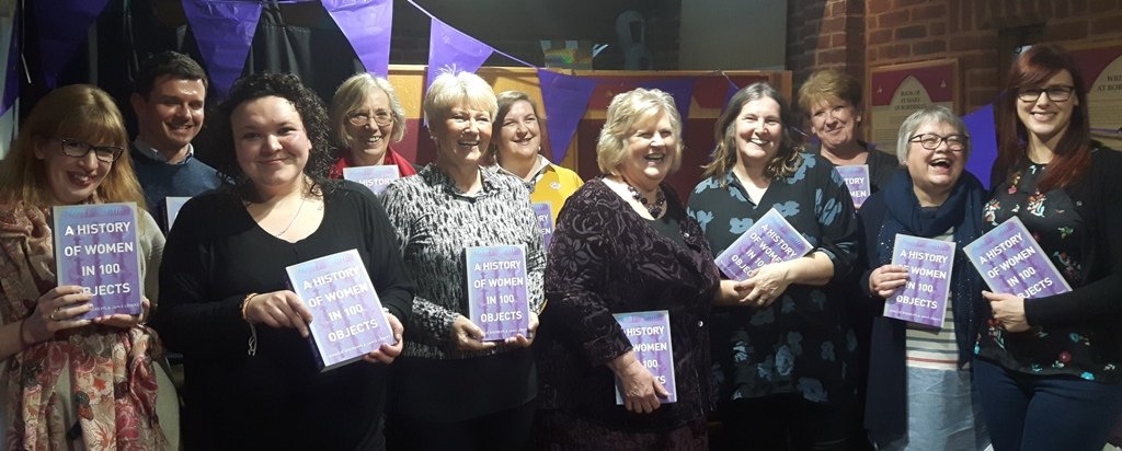 WHN_WM's tweet photo. Much laughter at the launch of A History of Women in 100 Objects to kick off #WomensHistoryMonth at @RedditchMuseum #forgemill
@uniworchistory @annamuggeridge @ElspethKing @richarddhillon #womenshistory #100objects #IWD2018 https://t.co/65NEGKFGnM https://t.co/7VlhUYFmyY