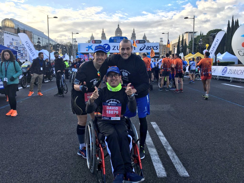 solobasket's tweet photo. La bonita proeza de @BasquetCornella: la maratón de Barcelona en silla de ruedas. Conoce toda la historia 🏀💪🏽🏅de la mano de @arbues6   

https://t.co/3c84Yx9b19 … https://t.co/Ut0JxSLmaT