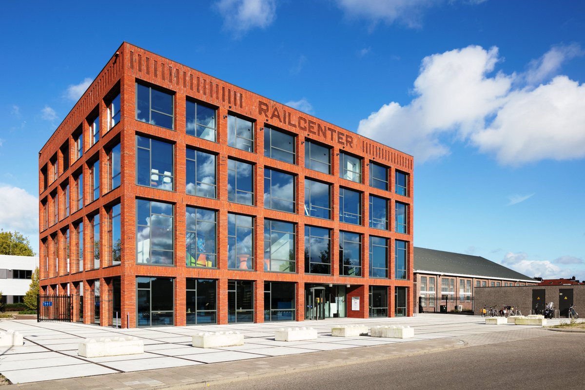 Railcenter tweet media