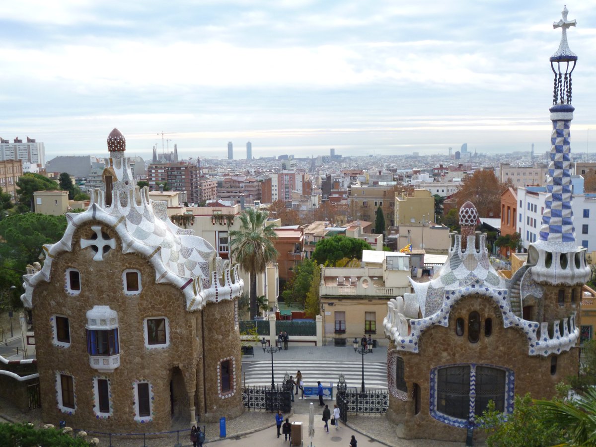 Buongiorno @lonelyplanet_it.
Oggi #ScappoA #Barcellona, col mio nuovo articolo su 5 cose da fare nella città della Catalogna.
Ci siete mai stati?
Venite con me!
bit.ly/2GkloLl