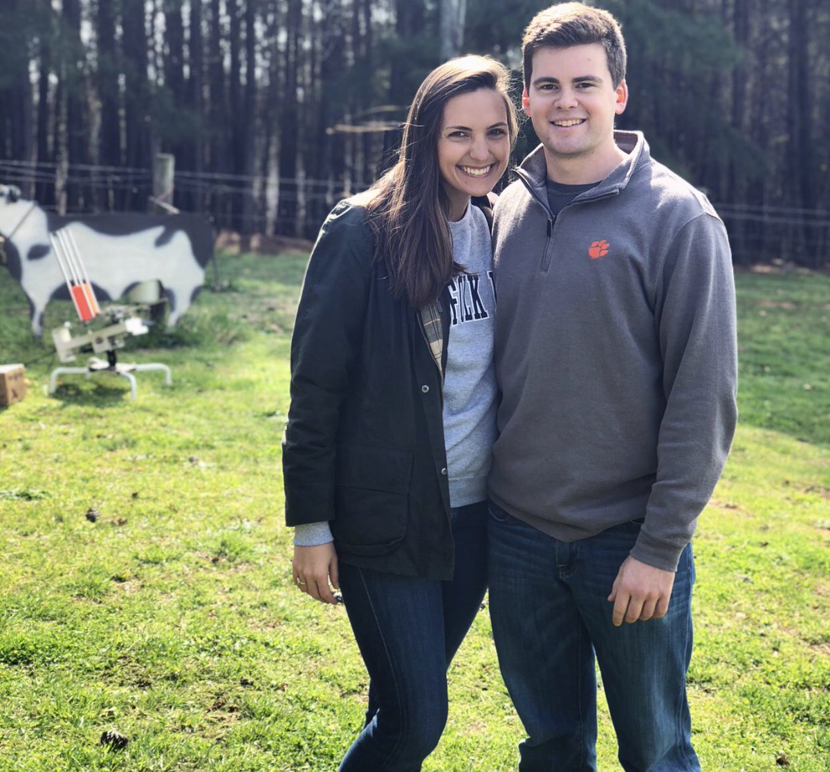 ClemsonBYX's tweet photo. BYX and Does 2018 https://t.co/qbdW7nVZn1
