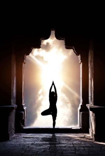 GypsyYogis's tweet photo. Start #daylightsavings week right. Moving meditation at 9am and flow tonight at 7:30pm. https://t.co/FPkPKlB8u7