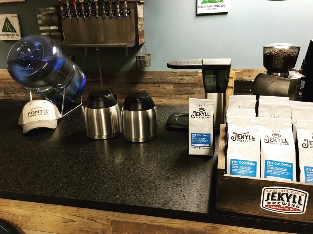 JekyllCoffeeLab's tweet image. Wish you could smell it in here this morning! Come get your FREE cup of coffee to start your week off right, and we have #coffee to purchase, too. Up to 16oz, 1 per person. Thanks to @FontisWater for the clean, natural water to brew with!