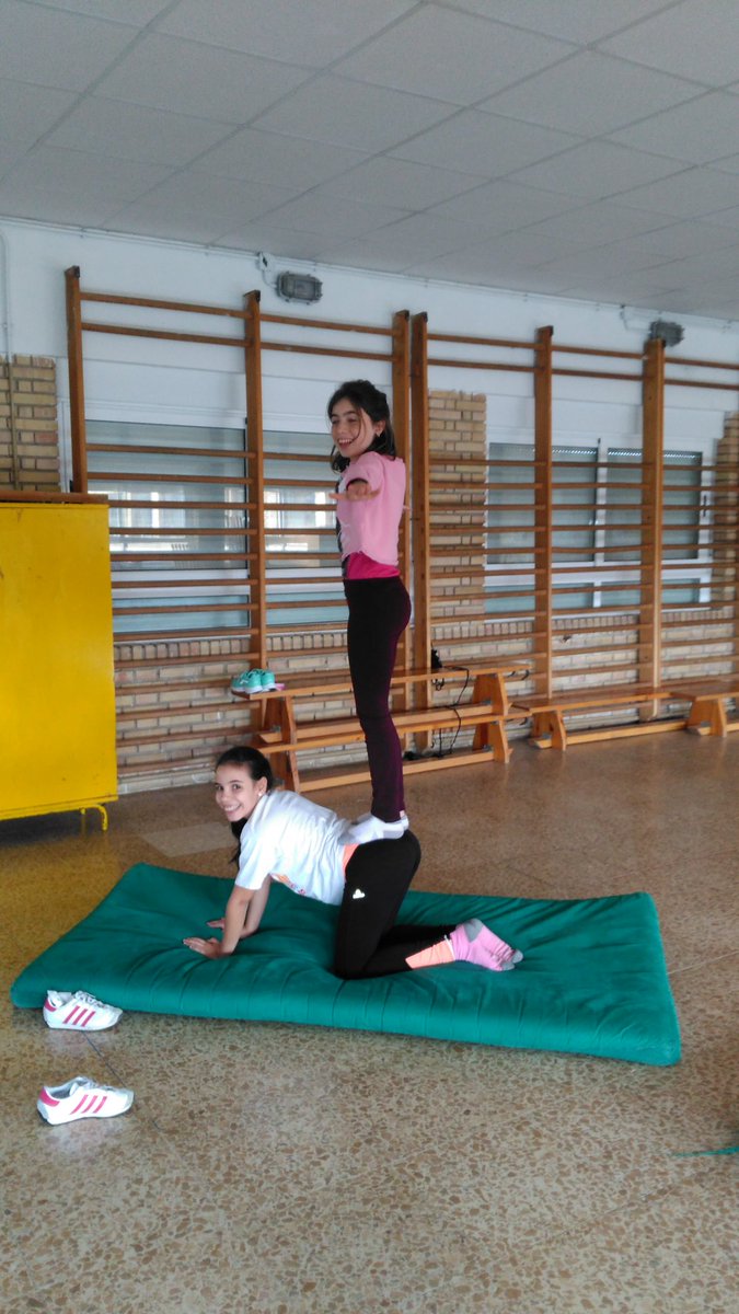 ColeVillada's tweet photo. Nos encanta acrosport!!!!! https://t.co/aVeFeifoLd