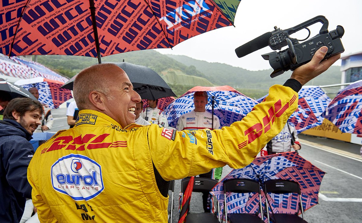 RTLGP's tweet photo. Goed nieuws: het nieuwe @FIA_WTCR-kampioenschap is dit jaar te zien bij @RTL7! Uiteraard met @TomCoronel en de TomCam! https://t.co/Z1UYoX7s2C #RTLGP #WTCR https://t.co/bOurcEXAuf