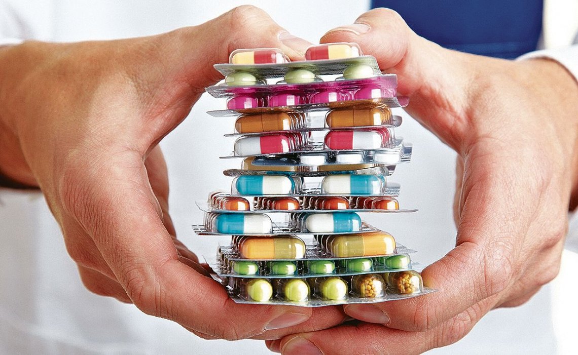 Alerta por el consumo de medicamentos para el #Dolor ⬆️ a niveles descontrolados en 🇦🇷 donde hay +5400 muertes por el ABUSO de analgésicos, este tipo de sobredosis aumentó un 30% en los últimos tres años y el 85% son de venta libre💊 <a href="/Carlos_Damin/">Carlos Damin</a> diariopopular.com.ar//c345558