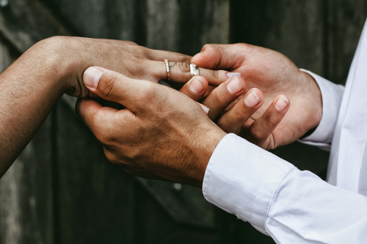 HattonByDesign's tweet photo. If you like then you should have put a ring on it - but exactly what finger is it? And why? We explore: https://t.co/CLG2QQ0nuC https://t.co/VRNvBl2NNF