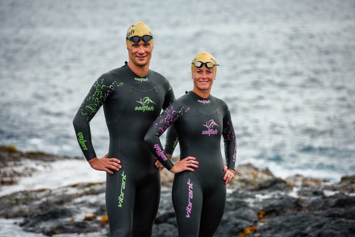SBRsailfishshop's tweet photo. El totalmente renovado #VIBRANT2018 @SailfishSpain ya esta disponible en nuestro Sailfish Test Centre Shop.
Nuevo material , nuevo diseño de paneles, más flexible y mejores prestaciones.
#triathlon #swim @lanzaopenwater https://t.co/DgOjGrXD4P