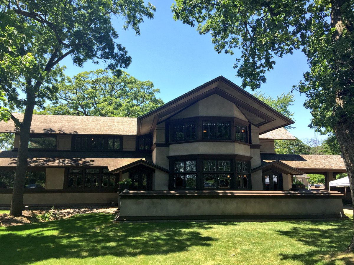 anamericanhome's tweet photo. Be sure to catch an American Home Tonight at 9pm on @WSECTV In Springfield, IL and surrounding areas. The film profiles Frank Lloyd Wright’s B. Harley Bradley House in Kankakee. #flw #FrankLloydWright #pbs #Springfield #architecture #Illinois #kankakee https://t.co/rJFClc4f4a