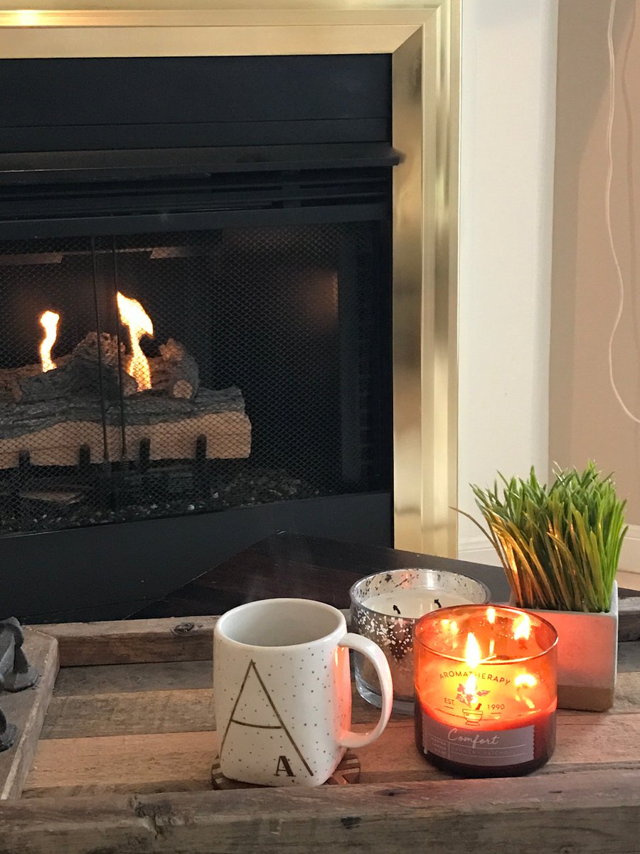 ashrhoads's tweet photo. So grateful for quiet mornings with Jesus #blessed #homework #cmalliancecdlc https://t.co/6hBFPxWGvg