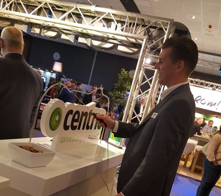 Centric_NL's tweet photo. Kom op de VNG Belastingconferentie een mooi spel spelen bij @Centric_NL. Wees de snelste en ga er met een leuke prijs vandoor. Vraag ook gelijk even naar onze eDiensten. Dan heeft u altijd winst! #eDiensten #Belastingen https://t.co/IdIKPxhQj8