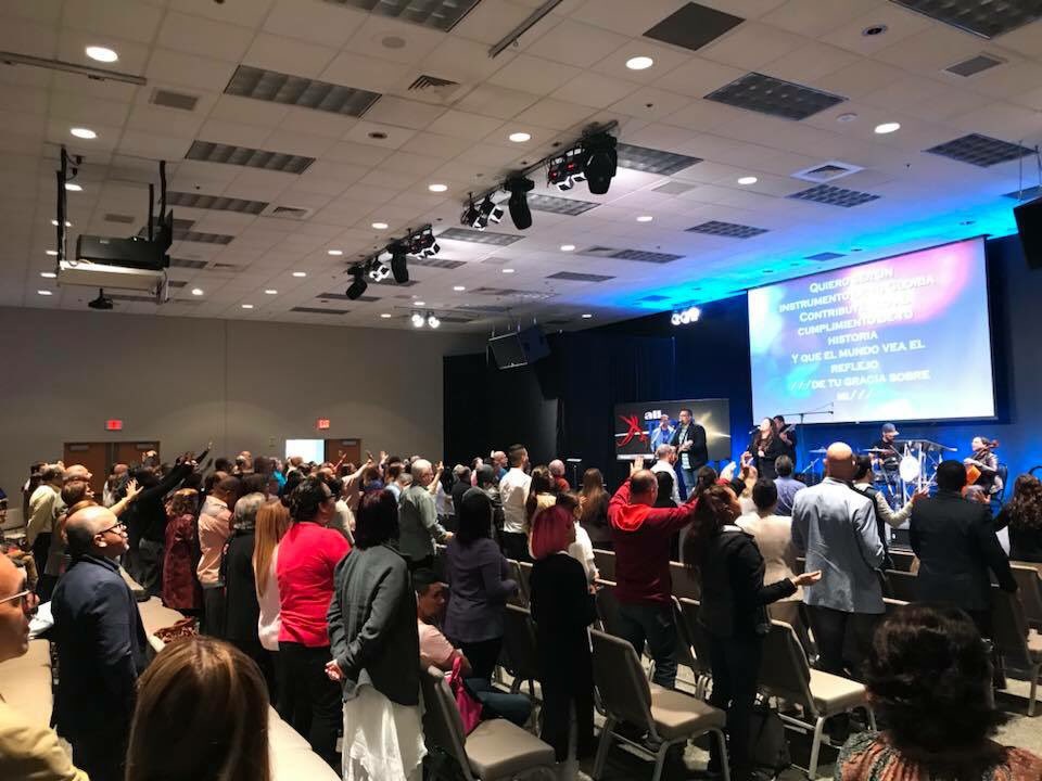maurifly's tweet photo. #Comhina y #Comibam continúan impactando el mundo movilizando a la iglesia a las misiones y conectando a los lideres. https://t.co/nx1Ig182XJ