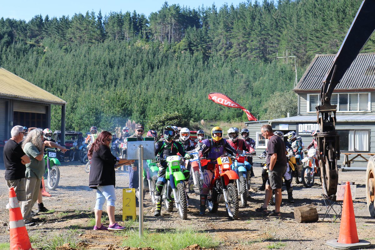 Rust_Sports's tweet photo. RUST has a new section on its website, Gas, where we post news, blogs, videos and a pic of the day ('inspiration'). Today's image comes via NZ where a bunch of guys took their old enduros for a blast, for fun and all. That's all! https://t.co/wD8JpnY5B8 #enduro #vinduro https://t.co/5klROcAyZ2