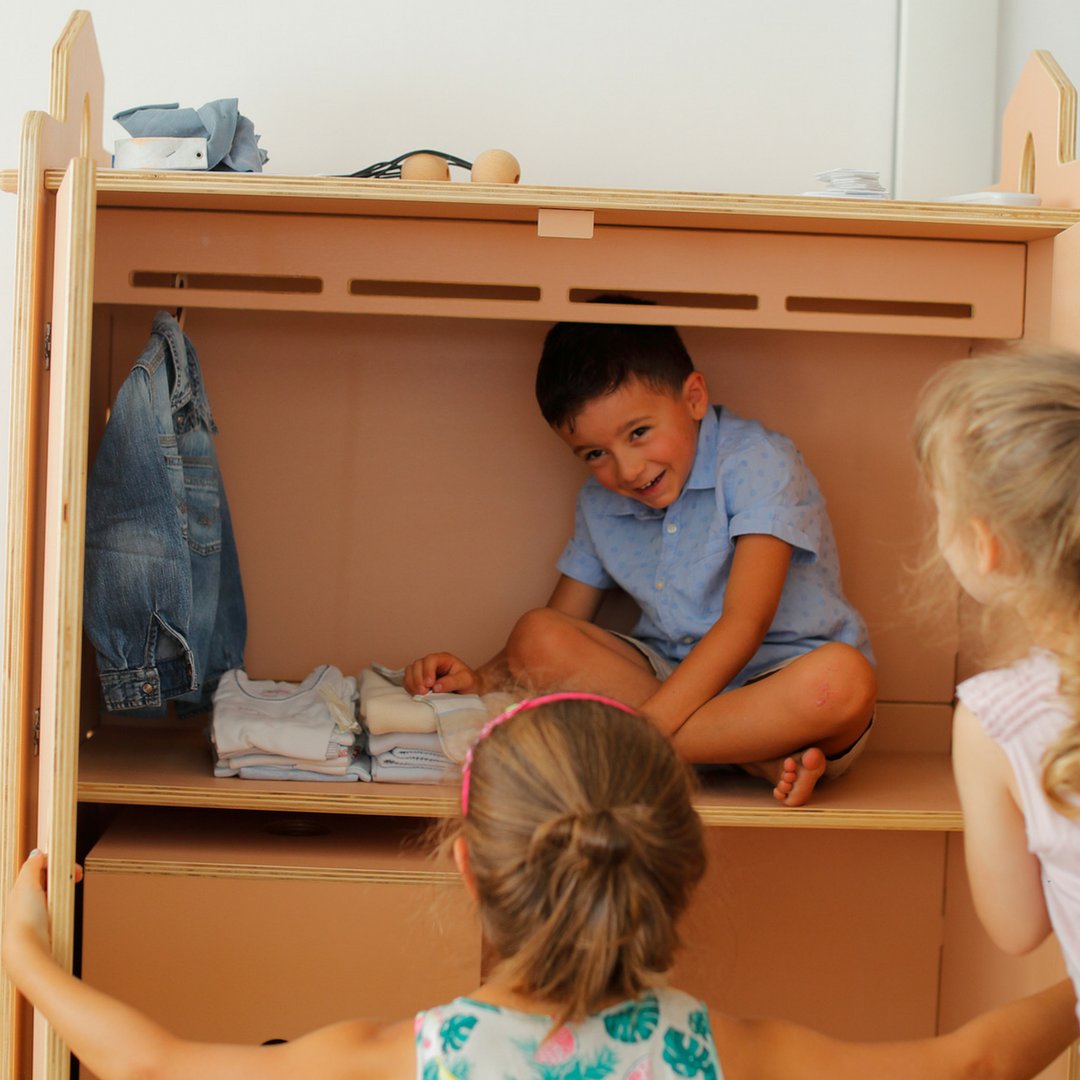 cocoedesign's tweet photo. Playing hide and seek in our Tana wardrobe is fun! His name is the diminutive of Gaetana. # storie1 #albumdifamiglia
https://t.co/pyZgdKw6dK https://t.co/1DD8fygmVy