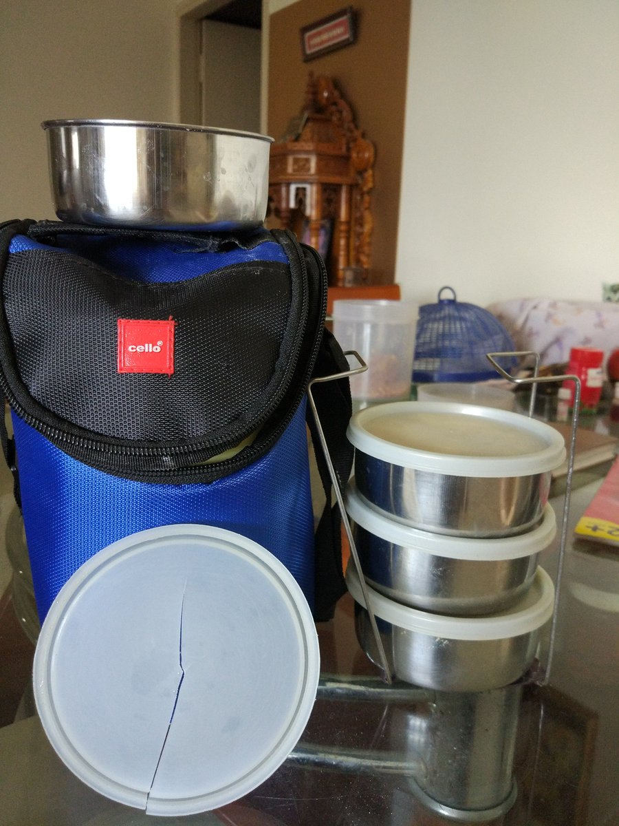 PKuve's tweet photo. @hello2cello the lid of a tiffin box purchased just a month ago has cracked and has become unusable.I want to purchase a replacement lid for the same. Attaching the photo.Can you please help me get a replacement lid?I am located in Bangalore. https://t.co/vrPEu9IUzb