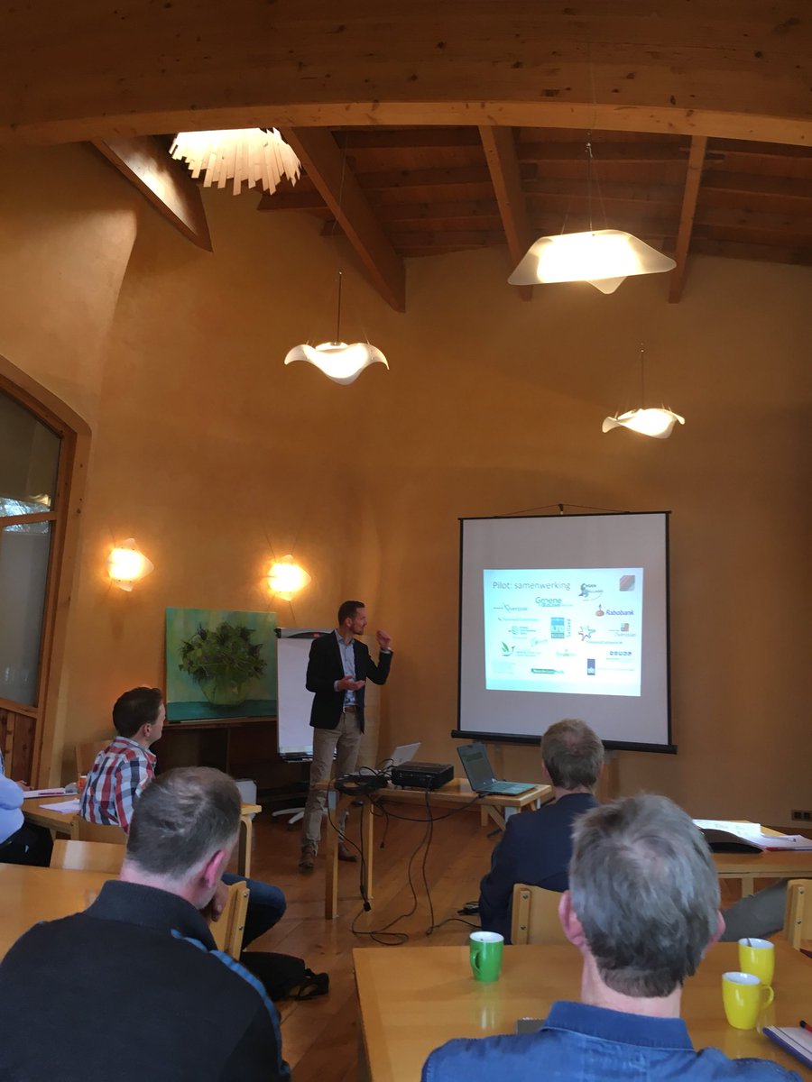 Hoe organiseer je biodiversiteit en hoe stuur je anno 2018 ondernemingen?
<a href="/haangenaam/">Hans de Haan</a> id Morgenstern over het #LandvanWaarde #Berkeldal