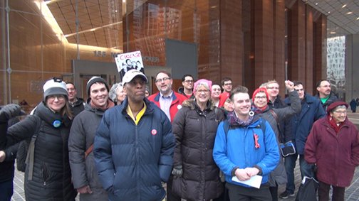 Chicago solidarity action in the Loop for U of Ill. GEO strike &amp; victory downstate. 12 min. youtu.be/ORaeV-Eum2A  <a href="/geo_uiuc/">GEO at UIUC</a> <a href="/uicgeo/">UIC GEO</a> <a href="/uchicagogsu/">UChicago GSU - UE⚡</a> <a href="/chicagoJwJ/">Chicago JwJ</a>, <a href="/CTULocal1/">Chicago Teachers Union</a> <a href="/iftaft/">IL Federation of Teachers</a> <a href="/Teacheroklahoma/">Oklahoma Teachers</a>