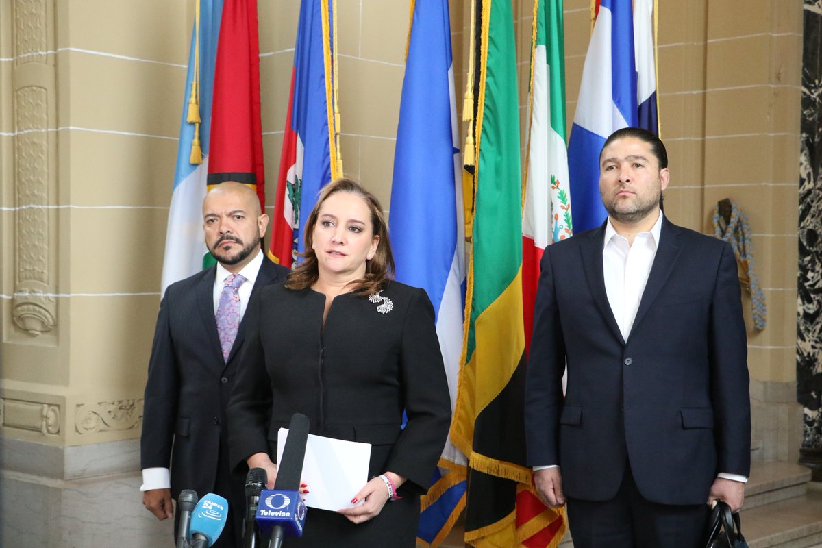 Claudia Ruiz Massieu tweet media