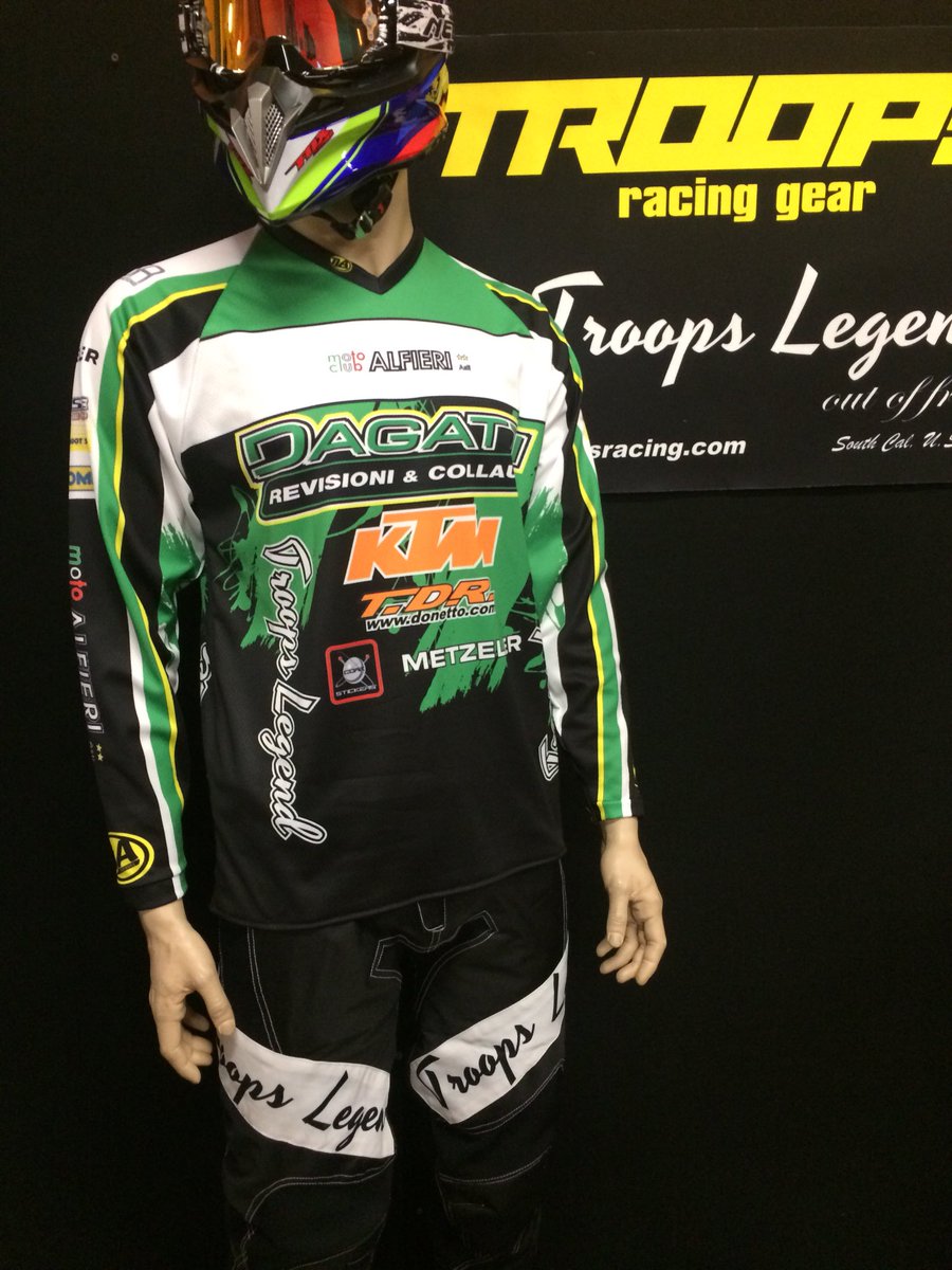 troopsracingmx's tweet photo. Off-road custom apparel 100% Fatto in Italia #customgear #vmx #madeinitaly #legends #staytuned #followus #mxgear #mxapparel #motocross #mx #enduro #downhill #bmx #freestyle #freeride #vintage https://t.co/iE8EDGlv4N