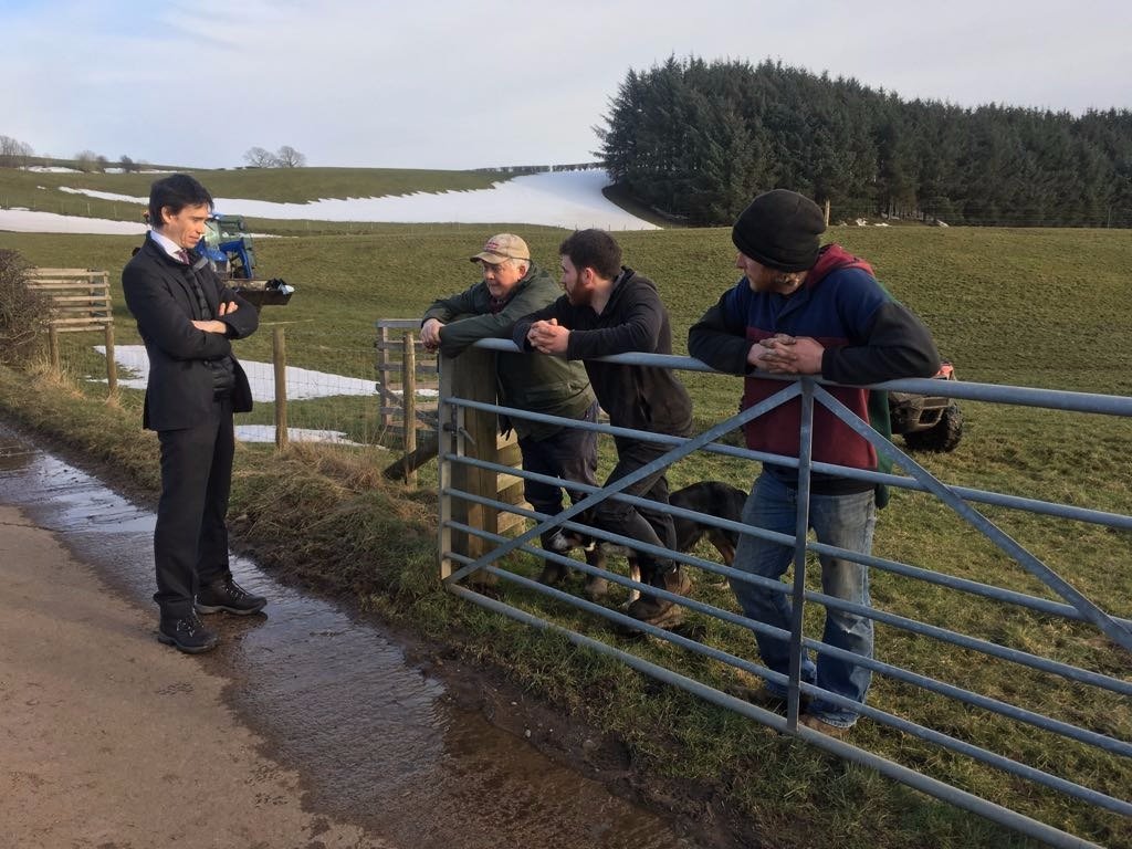 RoryStewartUK's tweet image. A pleasure to meet with #EastFellside farmers, @fellsidefarmer @kevcow and @bigsilverbutton to discuss the effects of #StormEmma #BeastfromtheEast