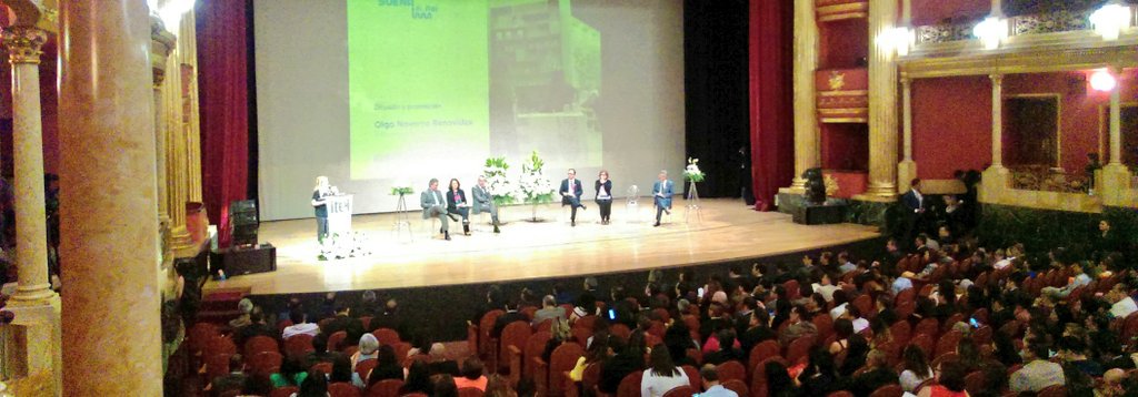 ITEIJal's tweet photo. Jorge Islas López, académico de @UNAM_MX, en comentario final de análisis de #InformeITEI 2018, destaca el hecho de que el @ITEIJal es una de las 5 instituciones garantes del derecho de acceso a la información de México, lo que atribuye a su diseño institucional https://t.co/kOypTlolOy