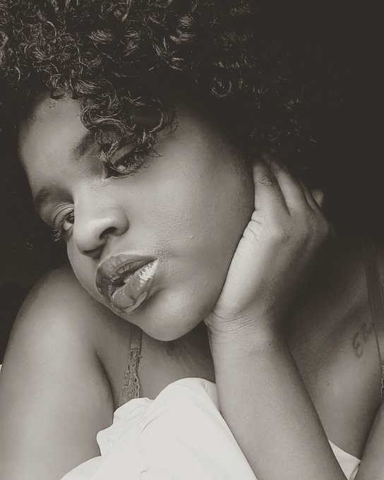 Very Dramatic Photo Shoot https://t.co/9ua3HFOKsg<a href="/tag/newprofilepic"class="tags"><span>#newprofilepic</span></a>