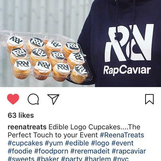 youcake's tweet photo. @reenatreats Branded cupcakes. Picture perfect and delicious 🎂 https://t.co/UEr5vOSvmO https://t.co/Iy5gRHH1PY