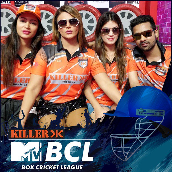 boxcricleague's tweet photo. The jersey says it all for these slayers from Team @GoaKiller_ ! 🔥 Behind-the-scenes with #PoojaBisht, @IAMREALRAKHI , @BandgiK, and @sharma_puneesh. 😎 Tune in to Killer MTV Box Cricket League at 8:00 p.m. tonight. 🤩🏏 
#KillerMTVBCL #BoxCricketLeague #BCL @MTVIndia https://t.co/spEbcT8RLq