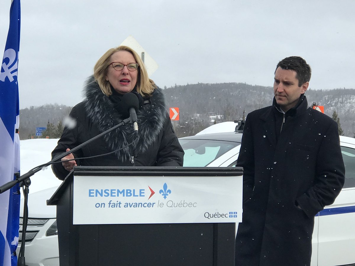 annclarav's tweet photo. Annonce d’investissements routiers 2018-2020 pour les Laurentides en compagnie @AvecAndreFortin &amp; @YvesStDenis . #PolQc #route2018 https://t.co/jjqlJ8My5R