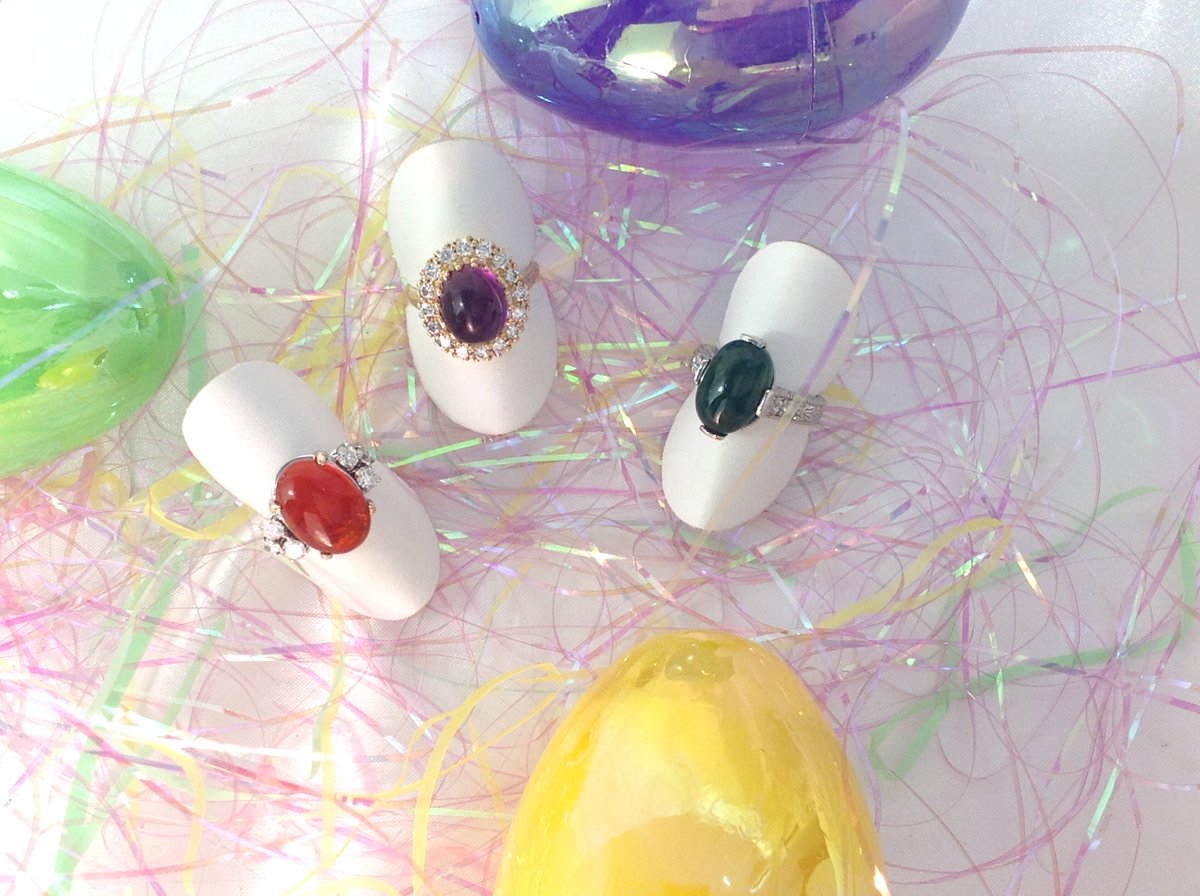 It's March which means St. Patrick's Day is coming, March Madness, &amp; Easter is just around the corner!